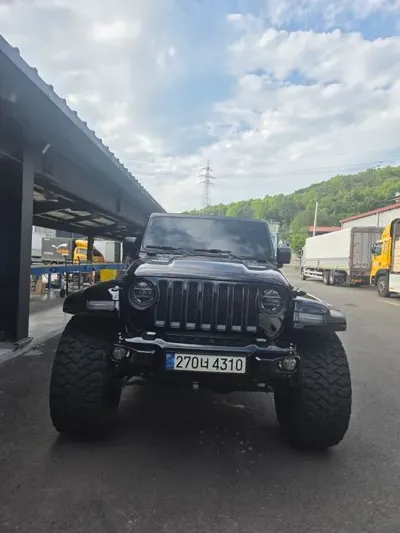 Jeep Wrangler 2021, 60000 км, за 76000000 KRW - фото 3