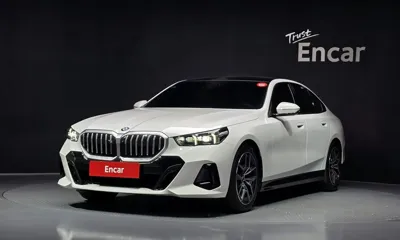 BMW 5-Series · 2026 год