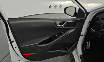 Hyundai Ioniq 2018, 109739 км, за 12500000 KRW - фото 24