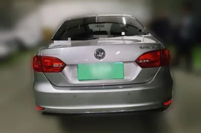 Volkswagen Sagitar 2014, 60000 км, за 48958.97 CNY