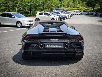 Lamborghini Huracan 2021, 9100 км, за 359000000 KRW - фото 9