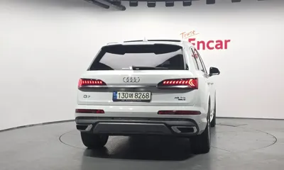 Audi Q7 2021, 41576 км, за 57500000 KRW