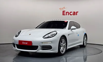 Porsche Panamera · 2015 год