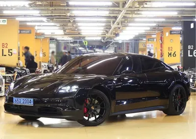 Porsche Taycan 2026, 950 км, за 173000000 KRW