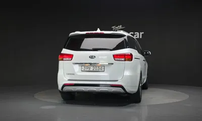 Kia Canival 2018, 187471 км, за 9900000 KRW - фото 4