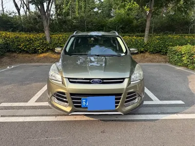 Ford Kuga 2016, 150000 км, за 23600 CNY