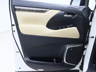 Toyota Alphard 2021, 143700 км, за 458000 CNY - фото 6