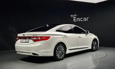 Hyundai Grandeur 2014, 162115 км, за 5500000 KRW