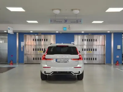 Volvo XC60 2026, 2600 км, за 64000000 KRW