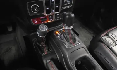 Jeep Wrangler 2021, 62218 км, за 37990000 KRW - фото 9