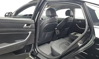 Hyundai Sonata 2018, 89288 км, за 12000000 KRW - фото 11
