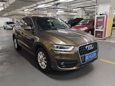 Audi Q3 · 2015 год