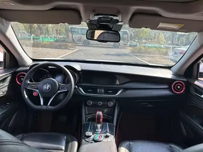 Alfa Romeo Stelvio 2018, 80000 км, за 69800 CNY - фото 6