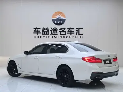 BMW 5 Series 2020, 76100 км, за 179800 CNY