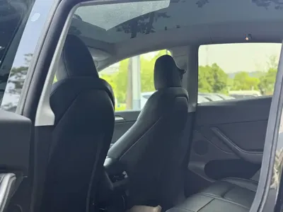 Tesla Model Y 2022, 71800 км, за 148800 CNY - фото 8