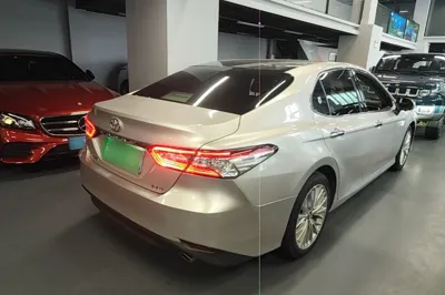 Toyota Camry 2019, 80900 км, за 95389.1 CNY - фото 6