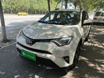 Toyota RAV4 · 2017 год