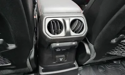 Jeep Wrangler 2021, 21933 км, за 43500000 KRW - фото 30