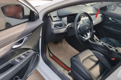 Geely Auto Emgrand 2021, 18300 км, за 40128.41 CNY - фото 17