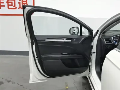 Ford Mondeo 2016, 40800 км, за 32900 CNY - фото 8