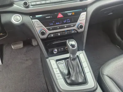 Hyundai Avante 2016, 132541 км, за 7800000 KRW - фото 14