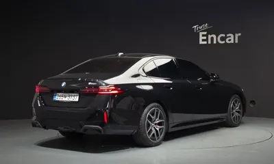 BMW 5-Series 2026, 7784 км, за 81900000 KRW