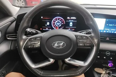 Hyundai Elantra 2021, 62800 км, за 65158.54 CNY - фото 13