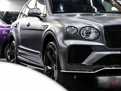 Bentley Bentayga 2021, 15000 км, за 1958000 CNY