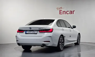 BMW 3-Series 2023, 121543 км, за 29900000 KRW