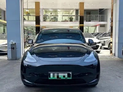 Tesla Model Y 2024, 60000 км, за 178800 CNY