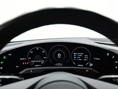 Porsche Taycan 2024, 31820 км, за 125000000 KRW - фото 8