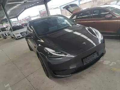 Tesla Model Y 2024, 41000 км, за 181200 CNY