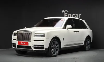 Rolls-Royce Cullinan · 2020 год