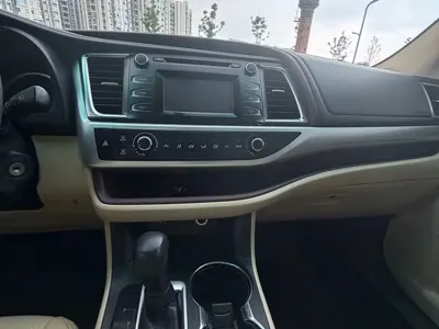 Toyota Highlander 2017, 95000 км, за 86800 CNY - фото 6