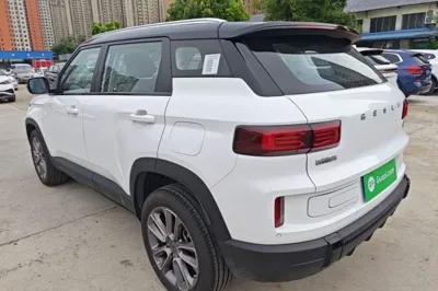 Geely Auto icon 2026, 7800 км, за 83084.78 CNY