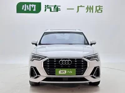 Audi Q3 2022, 50000 км, за 163800 CNY