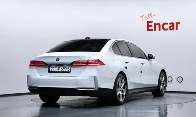 BMW 5-Series 2024, 20453 км, за 52500000 KRW