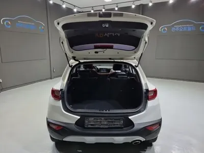 Kia Stonic 2020, 74316 км, за 12500000 KRW - фото 20