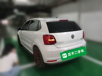 Volkswagen Polo 2016, 107600 км, за 33313.22 CNY
