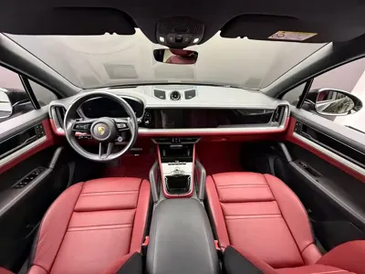 Porsche Cayenne 2024, 25000 км, за 658000 CNY - фото 7