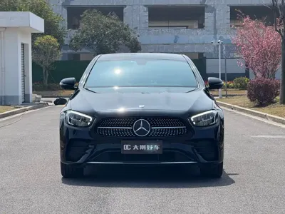 Mercedes-Benz E-Class 2023, 70000 км, за 260000 CNY
