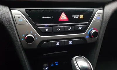 Hyundai Avante 2018, 72191 км, за 8500000 KRW - фото 16