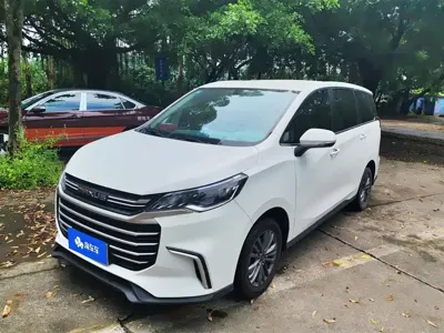 大通 G50 · 2022 год