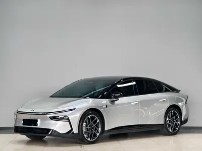 Xpeng P7+ · 2025 год