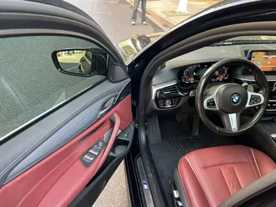 BMW 5 Series 2022, 74000 км, за 209800 CNY