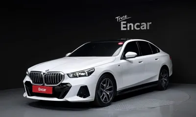 BMW 5-Series · 2024 год