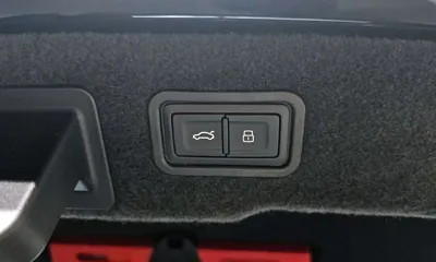 Audi A8 2023, 32238 км, за 77770000 KRW - фото 20