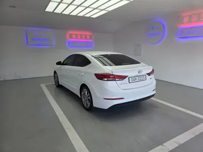 Hyundai Avante 2017, 113929 км, за 9300000 KRW - фото 5