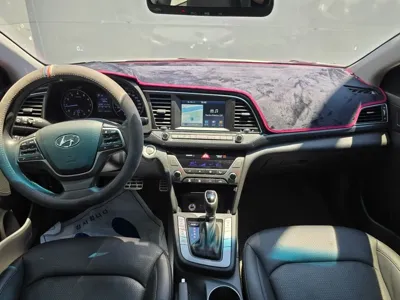 Hyundai Avante 2016, 165132 км, за 8200000 KRW - фото 9