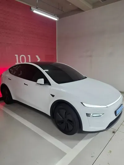 Tesla Model Y 2025, 7000 км, за 42400000 KRW
